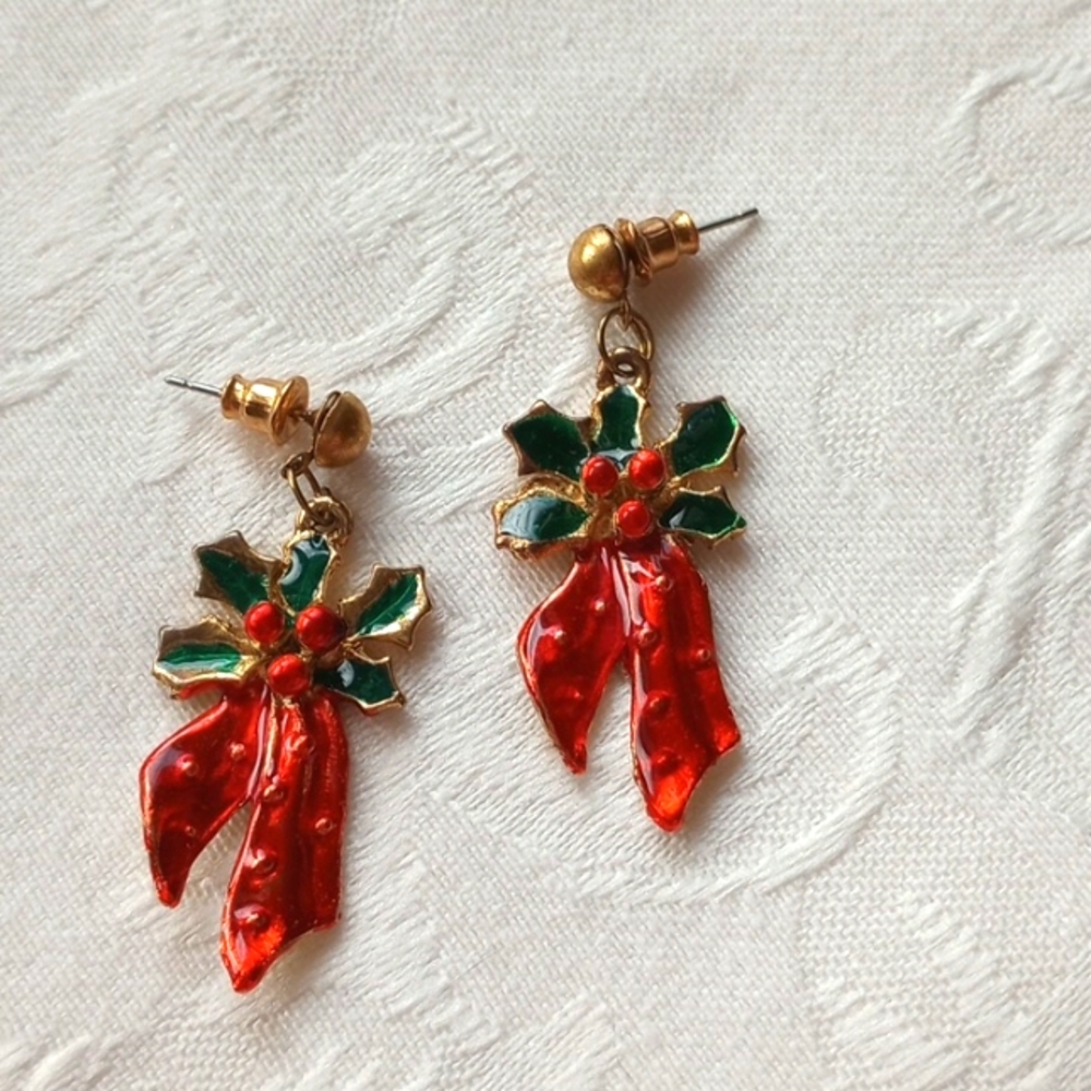 Goldtone Holly Jolly Bow ribbon dangle post earrings